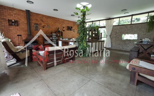 Excelente casa linear nas Braunes REF :CLB 008